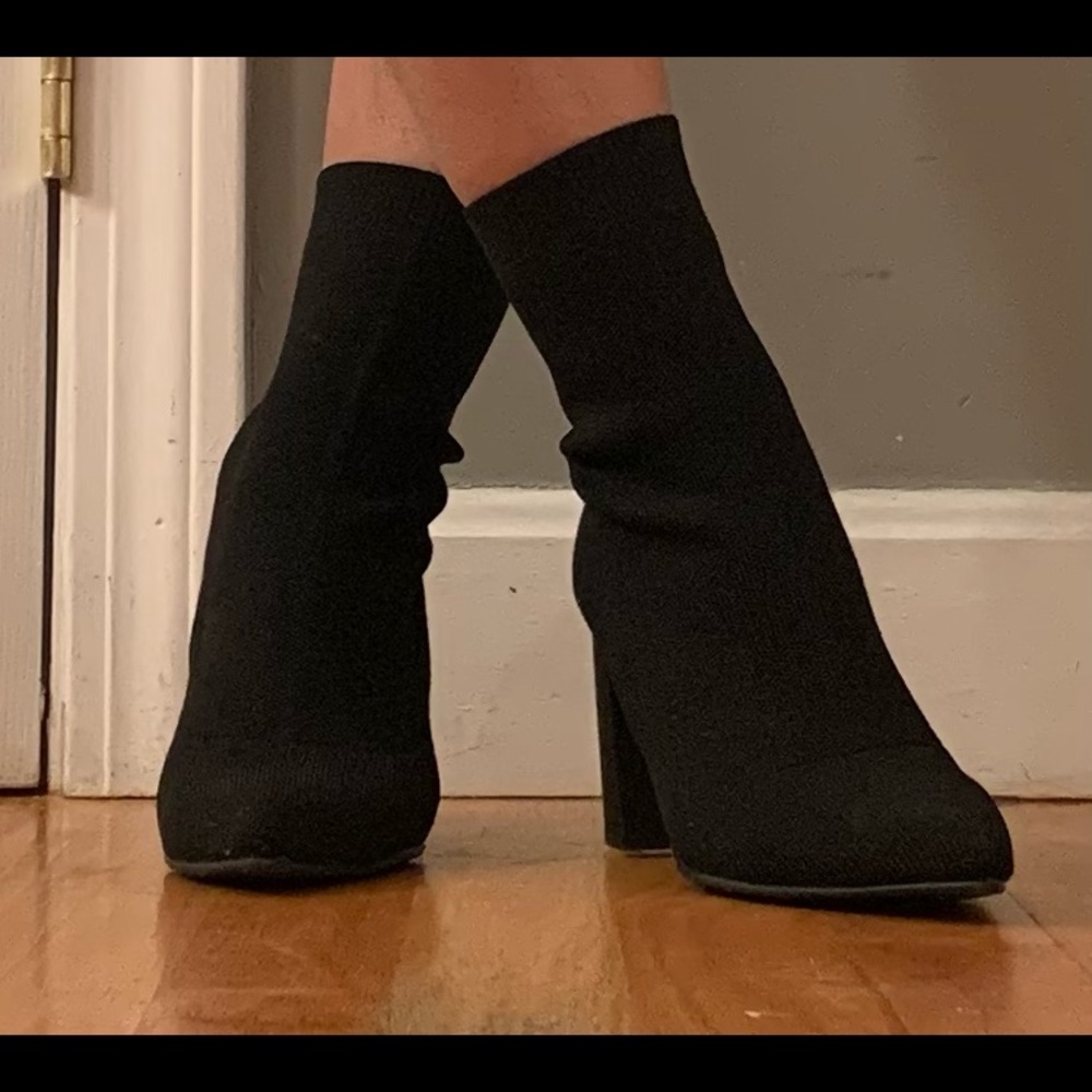 Little ankle booties sock style up top.